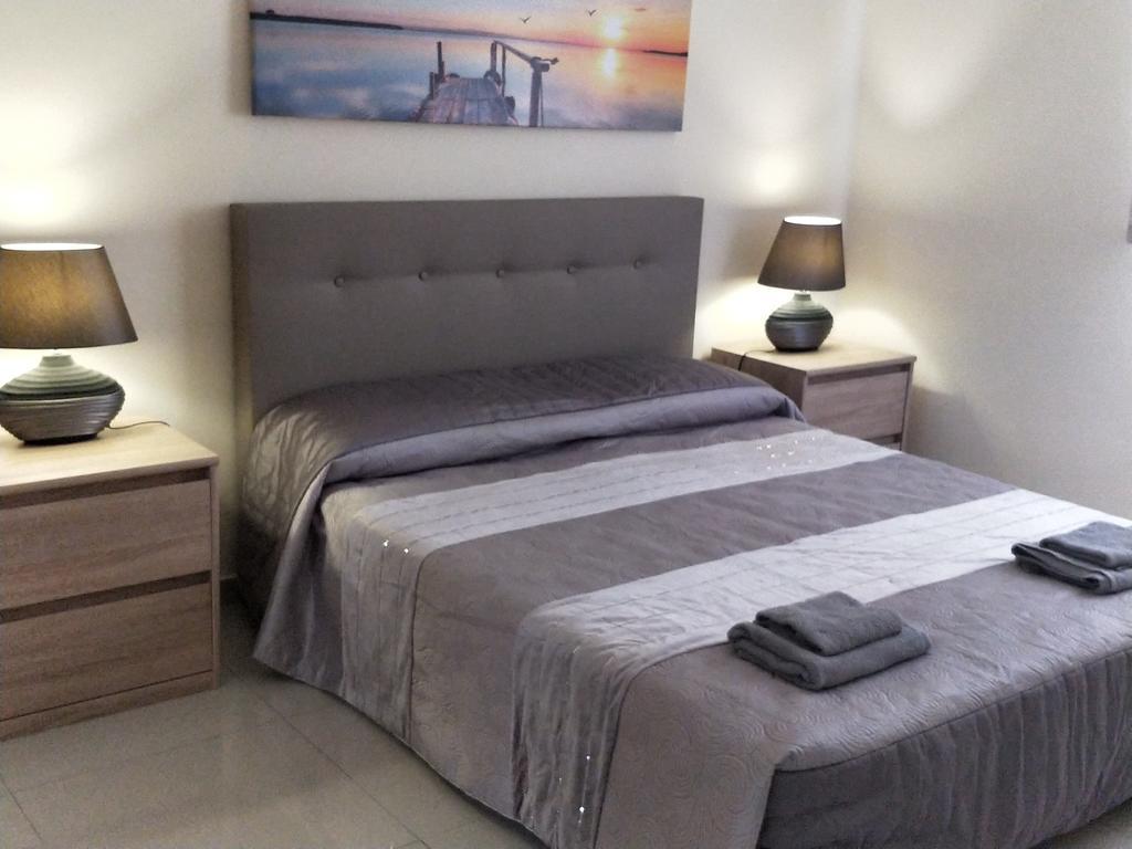 Sunstone Court Apartment St. Paul's Bay Ngoại thất bức ảnh