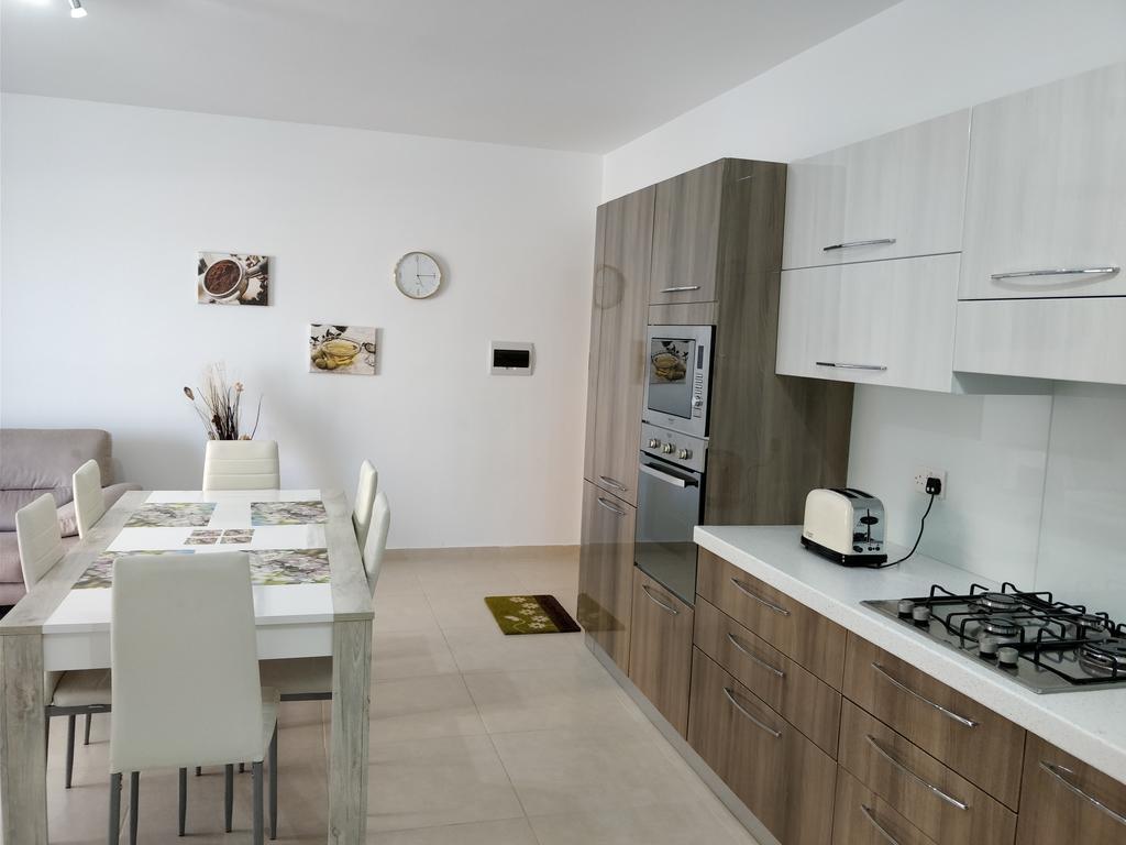Sunstone Court Apartment St. Paul's Bay Ngoại thất bức ảnh